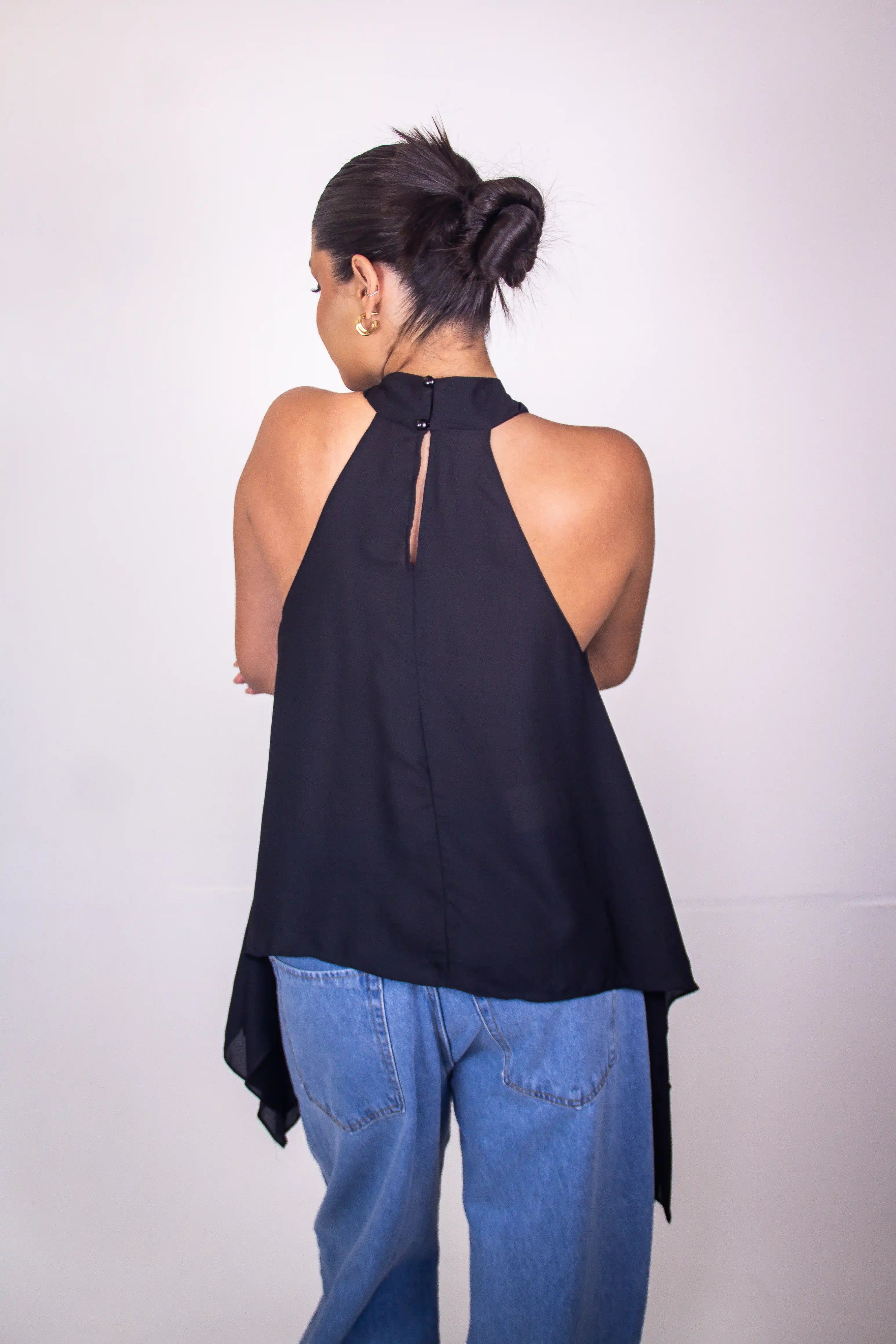 Blusa Frutti - regata gola alta com assimetrias