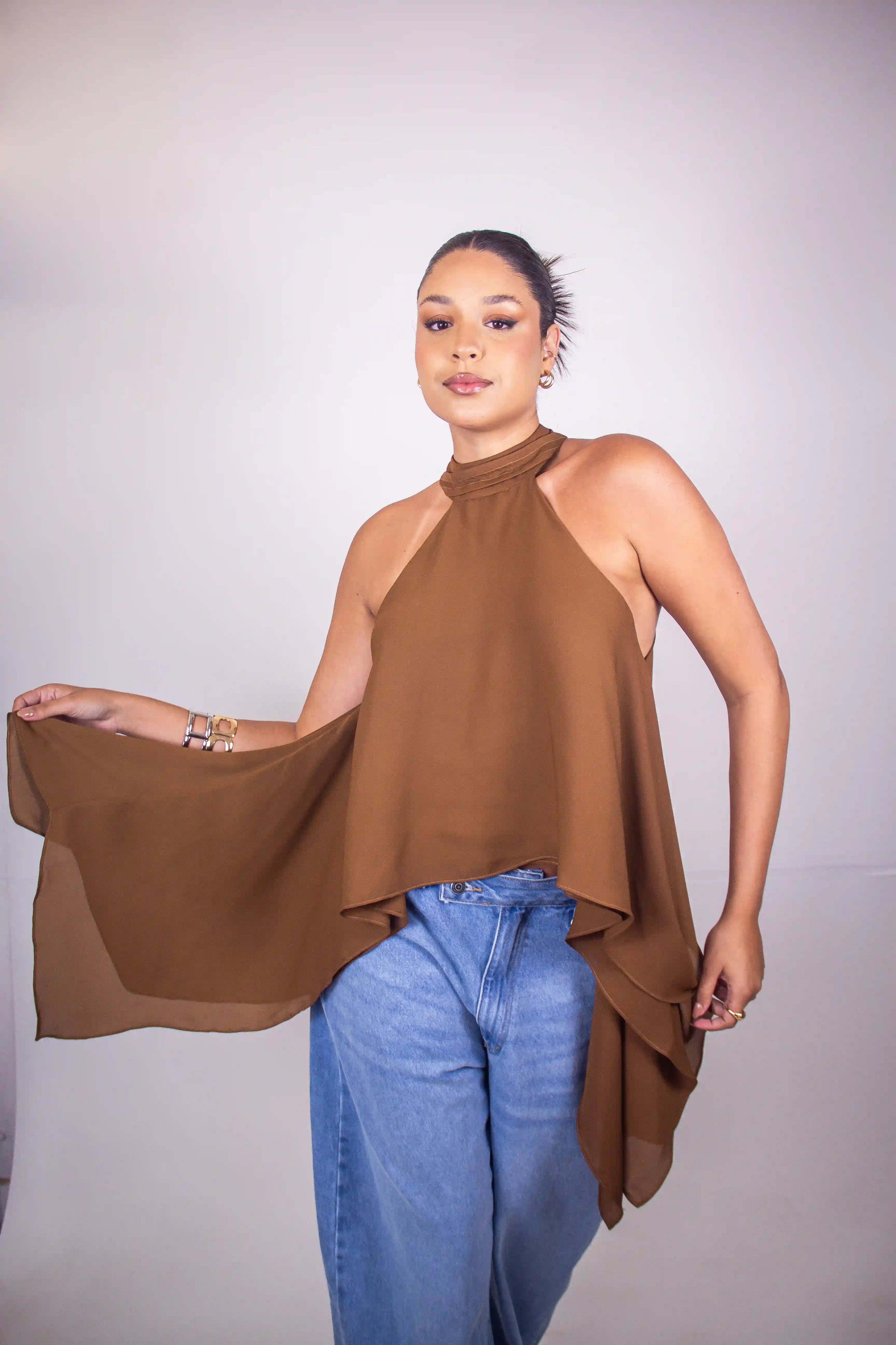Blusa Frutti - regata gola alta com assimetrias