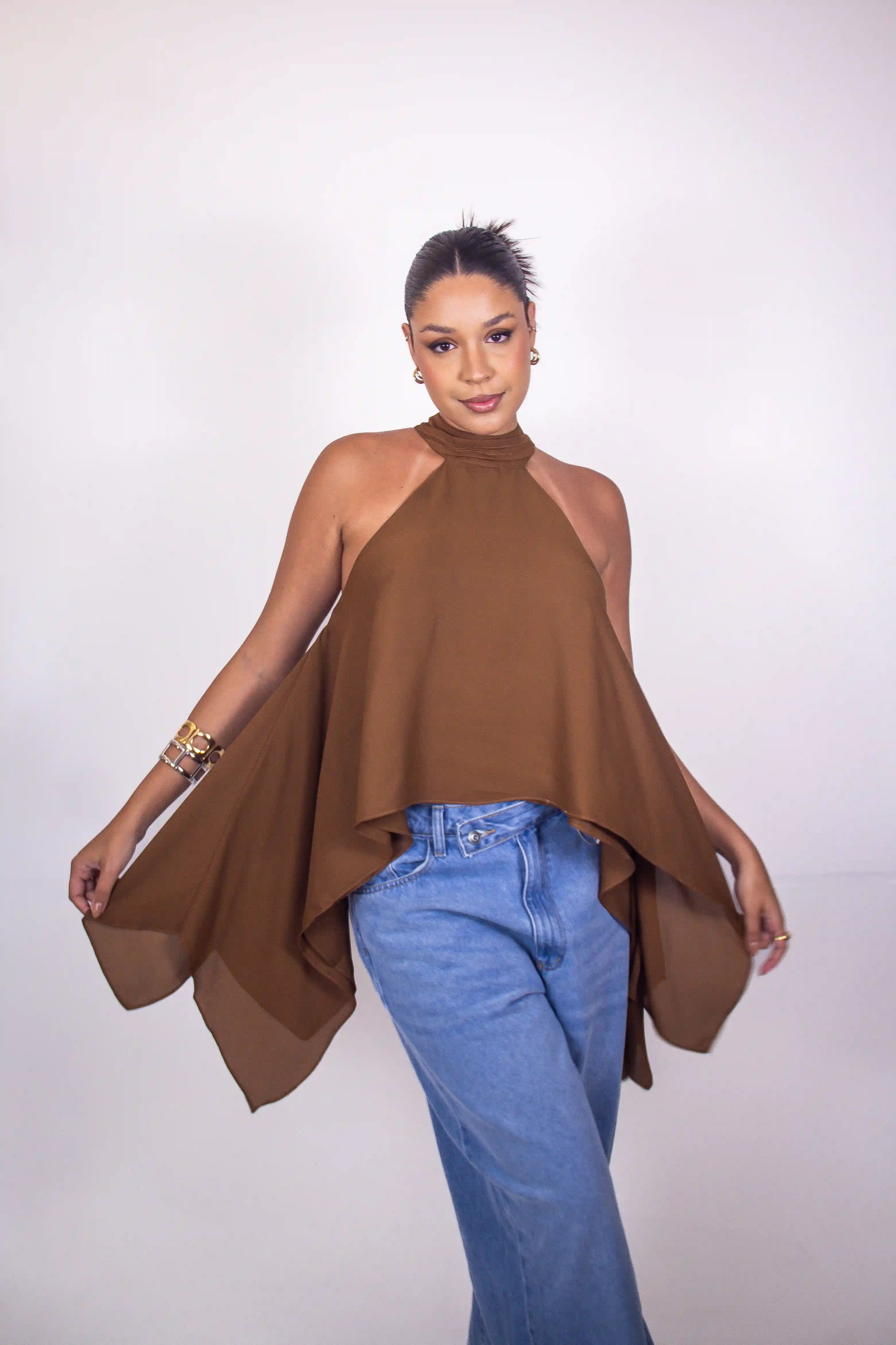 Blusa Frutti - regata gola alta com assimetrias