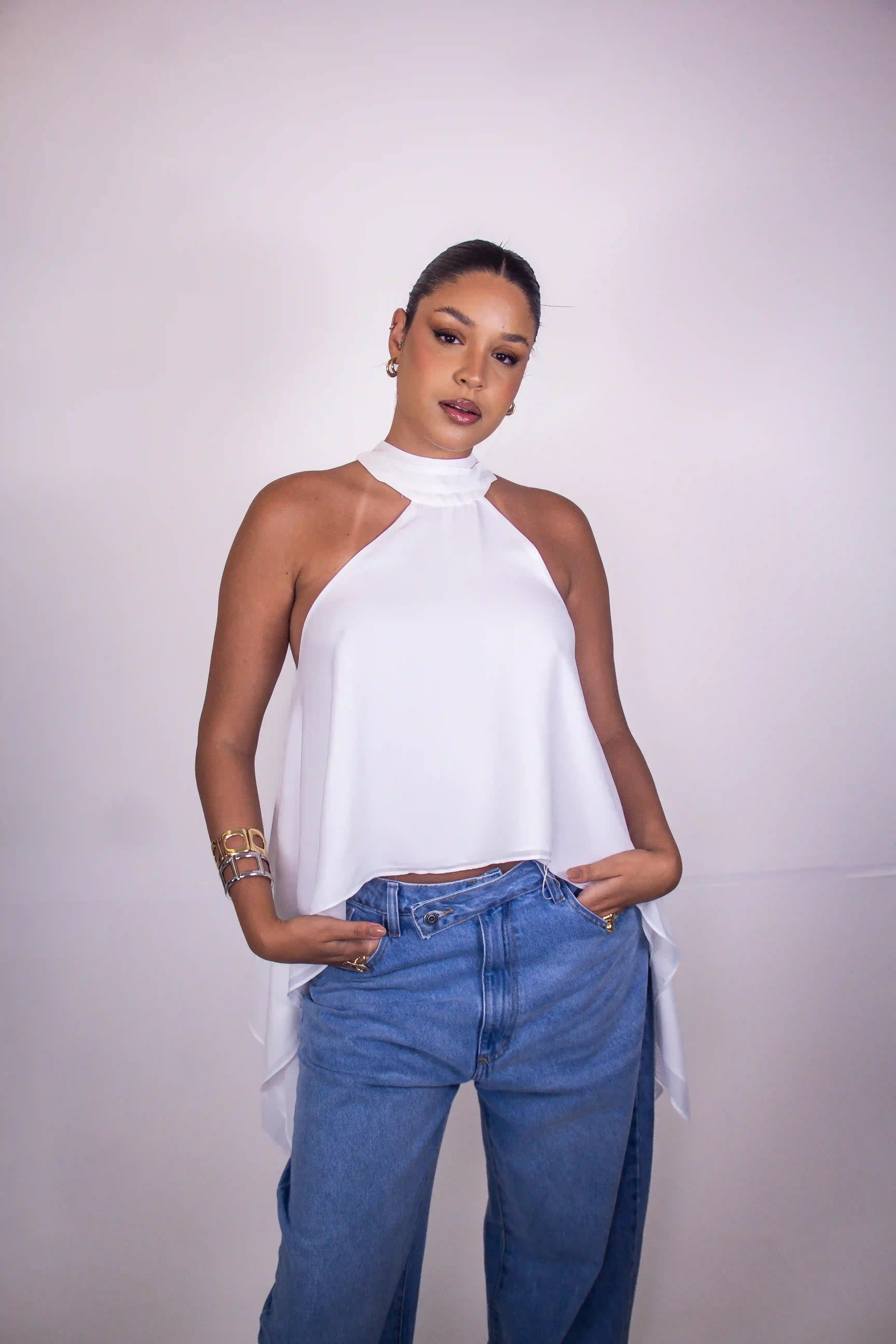 Blusa Frutti - regata gola alta com assimetrias
