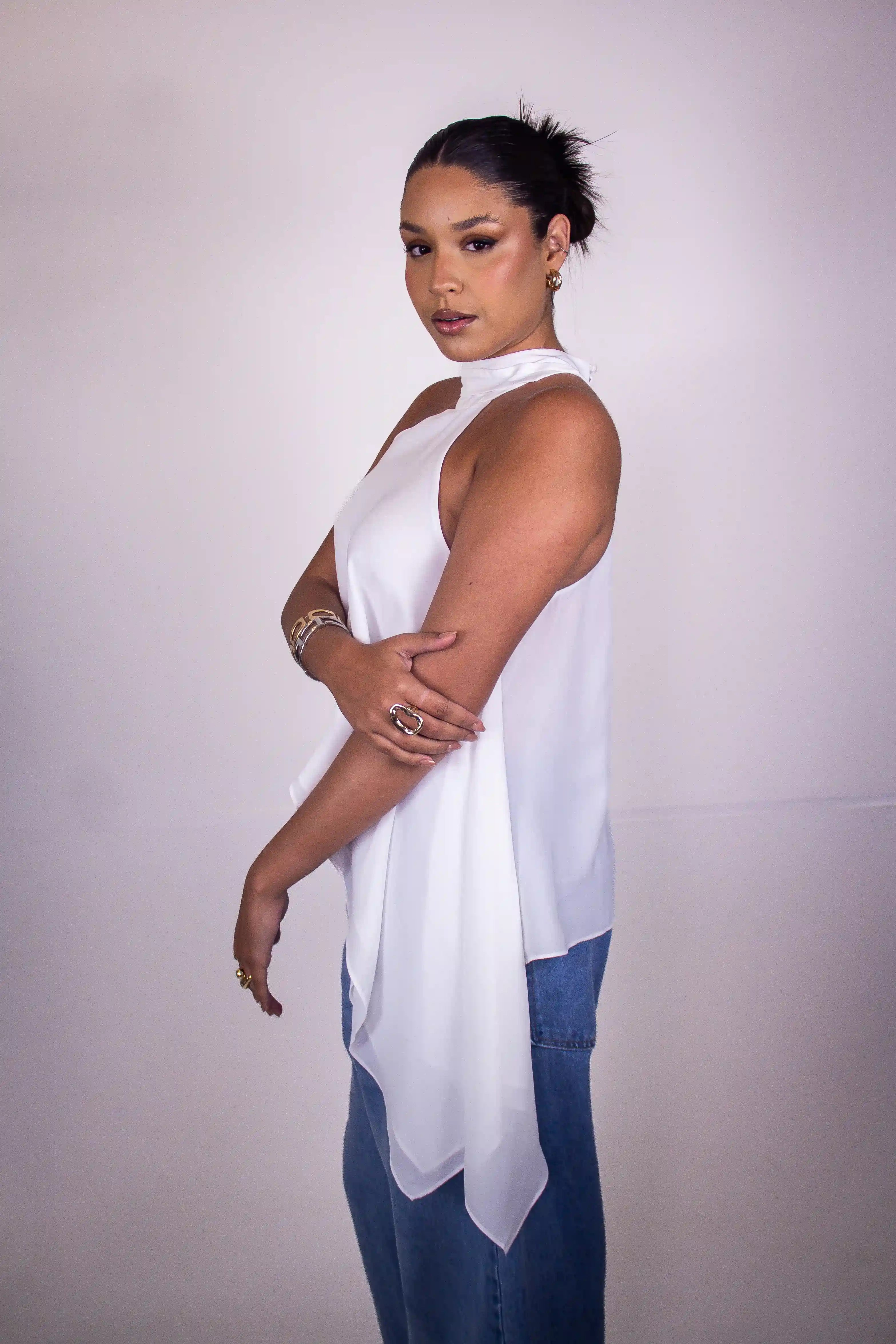 Blusa Frutti - regata gola alta com assimetrias