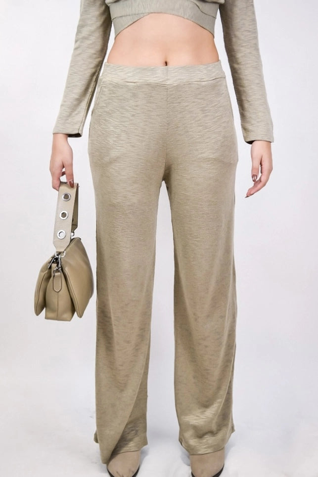 Calça Toffee - pantalona em tricô flamê