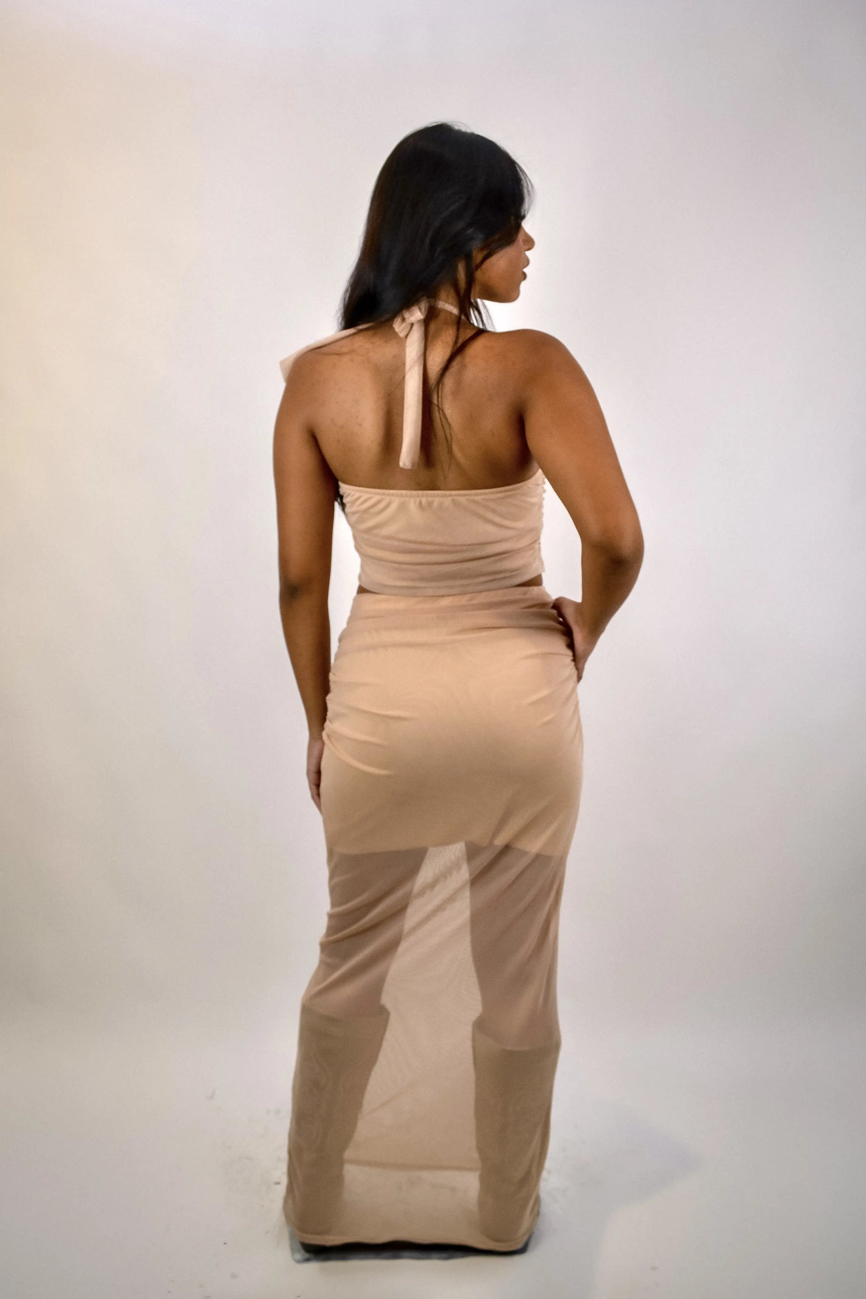 Conjunto Bellini - tule com top frente única gola alta e saia midi drapeada