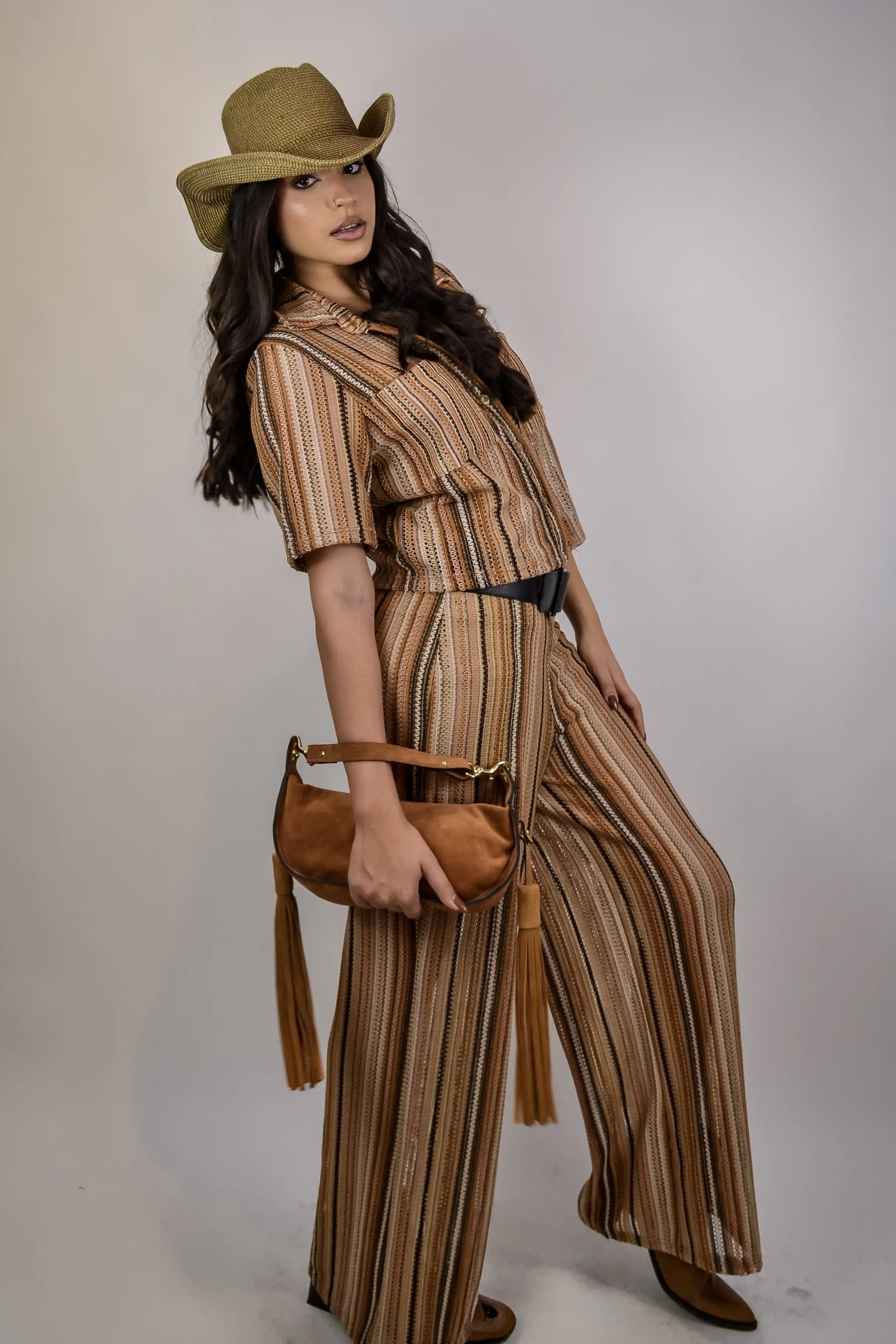 Conjunto Mirage - feminino em tela – calça e camisa cropped