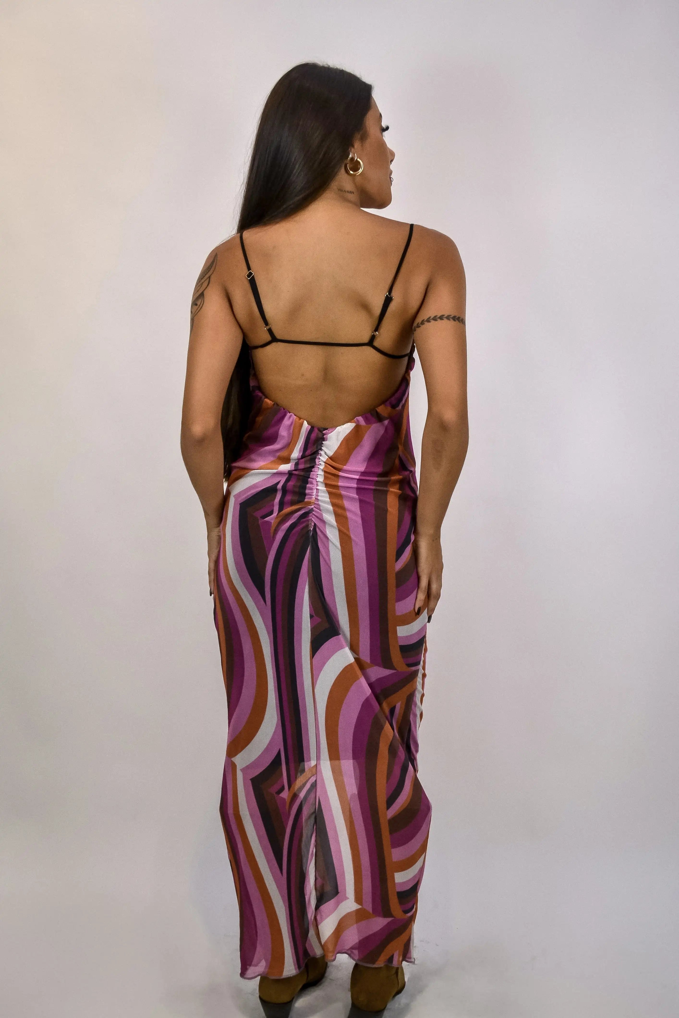 Vestido Martini - midi justo em tule