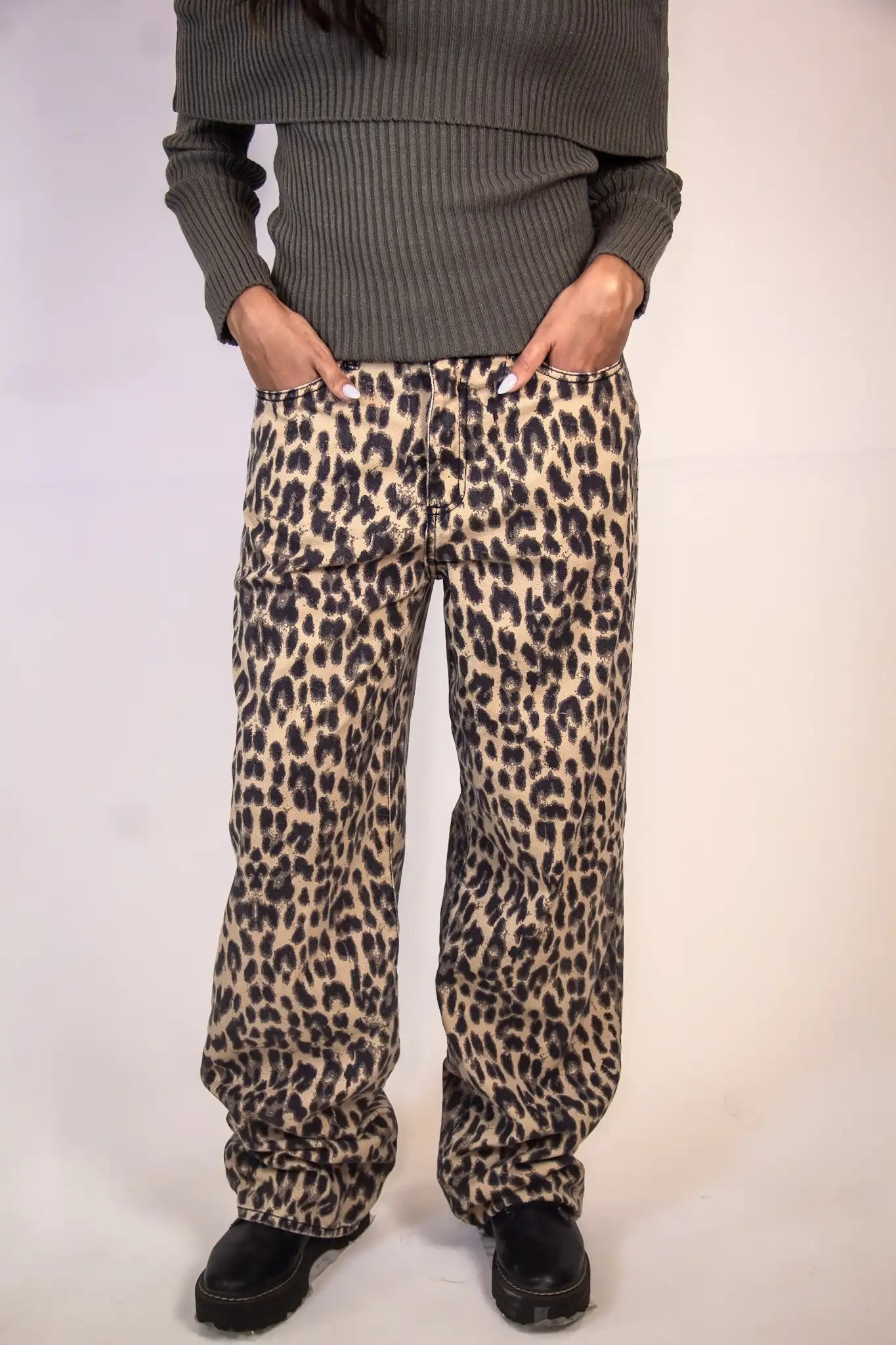 Calça Savage - Wide Leg Jeans Animal Print