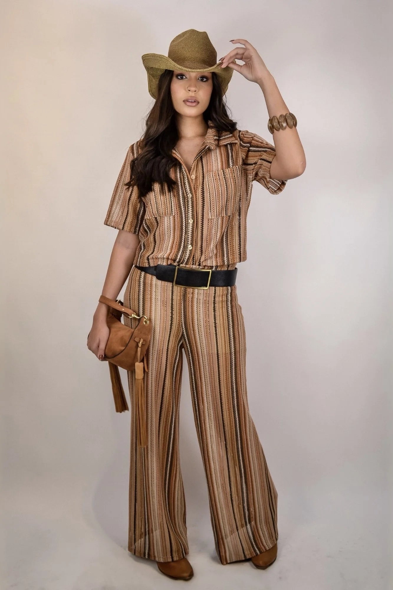 Conjunto Mirage - feminino em tela – calça e camisa cropped