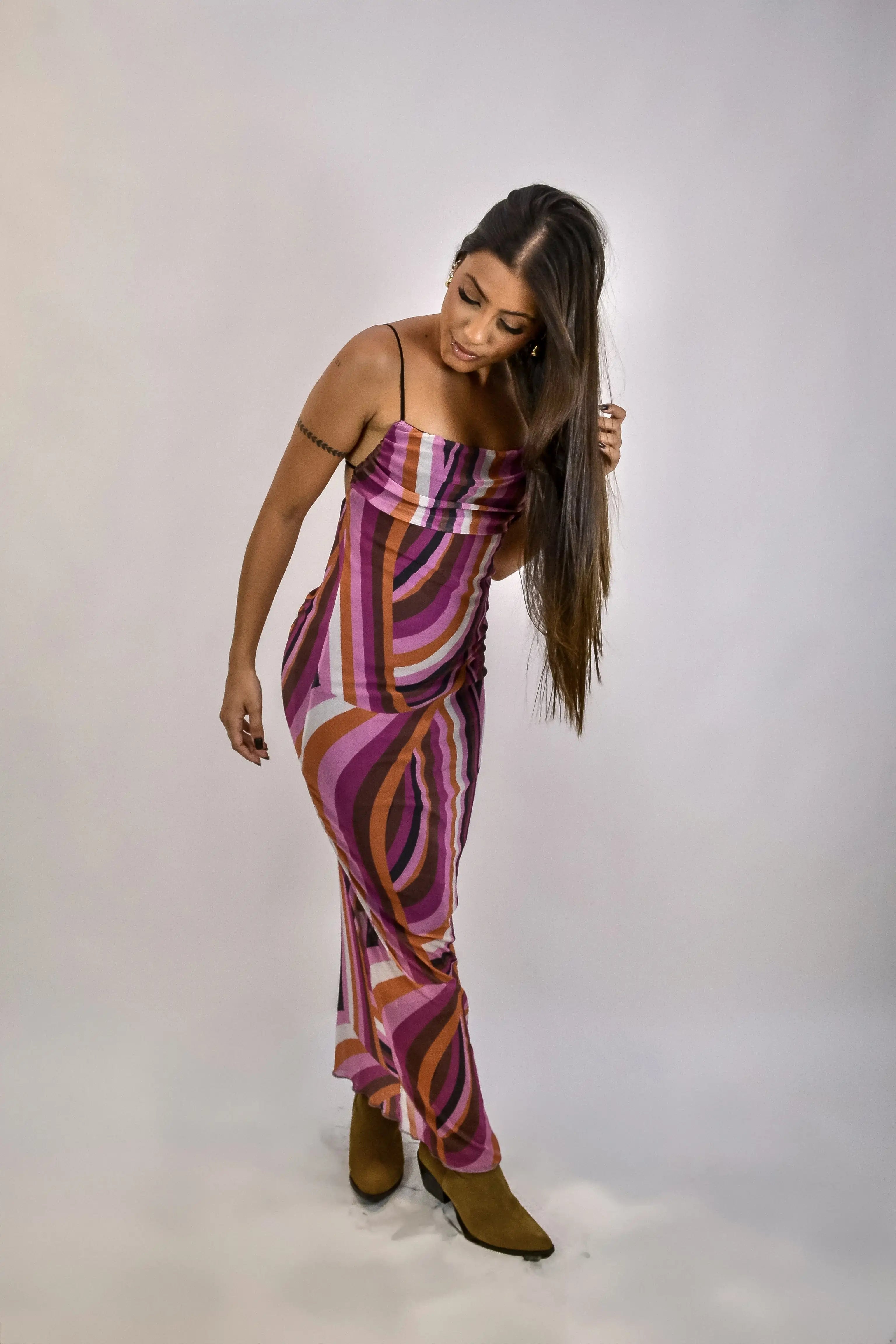 Vestido Martini - midi justo em tule